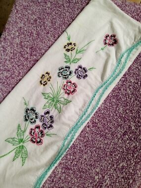 Embr Pillowcase Crochet Trim Vintage